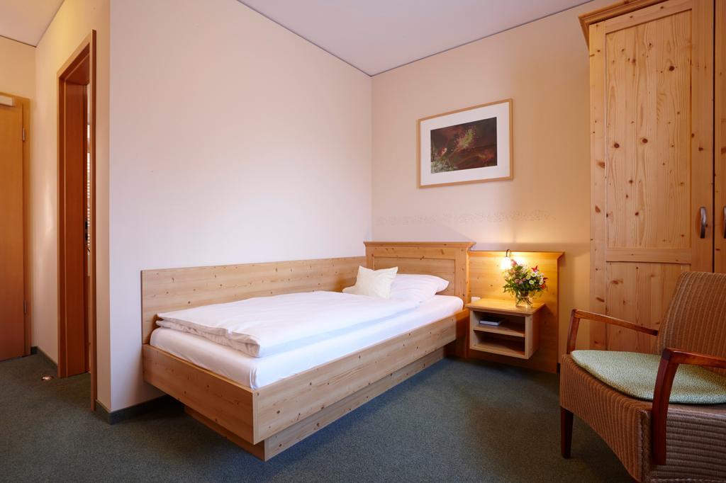 Hotel Eberl Hattenhofen  Buitenkant foto